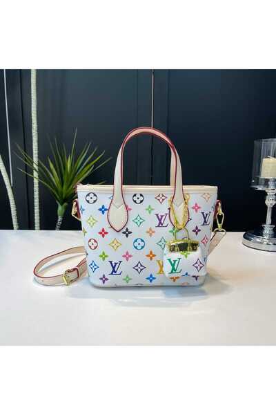 GENERAL Stylish women's handbag with an attractive, modern design