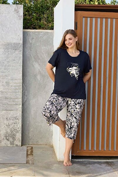 Aydoğan Women's Navy Blue Floral Patterned Capri Pajama Set - Plus Size Compa...
