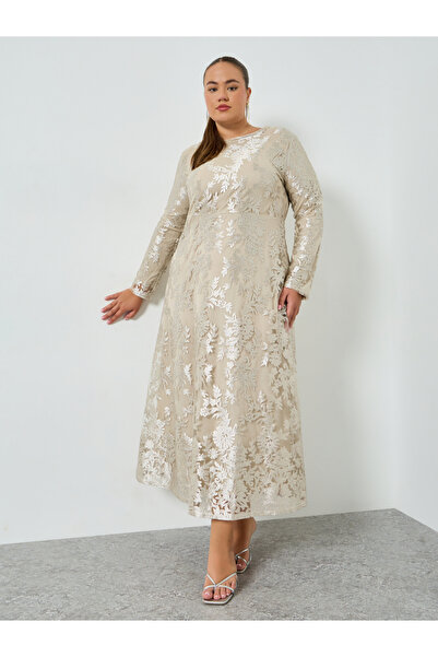 Styli Plus Size Lace Long Sleeves A-Line Maxi Dress