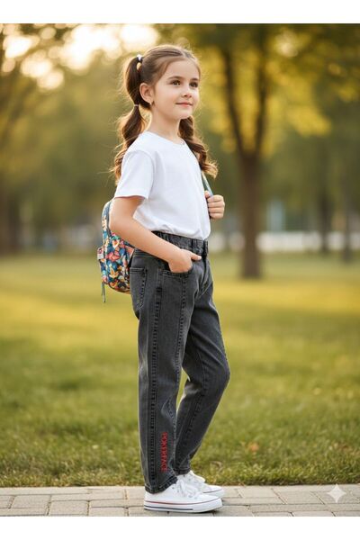 Musti kids Girl's Boyfriend Black Color Embroidered Trousers