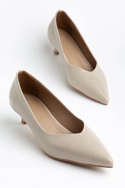 Elosy Huun Beige Short-Heeled Shoes