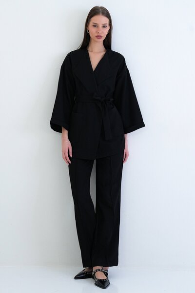 VAGGON Belted Blazer Jacket and High-Waisted Trousers Set