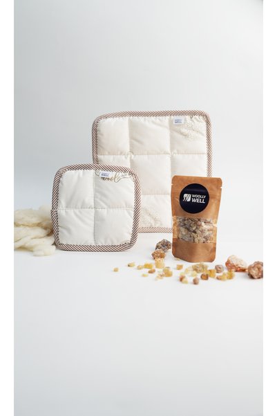 Woolly Well Set of 3 Merino Sheep Wool Medical Pillows 15X15 cm + 25X25 cm + Akgünlük Gum Gum 50 Gr