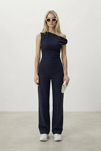 VAGGON One-Shoulder Straight-Cut Blouse and Trousers Set