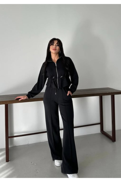 prenses.matmazel.toptan Women's tracksuit with adjustable waist and flared pa...