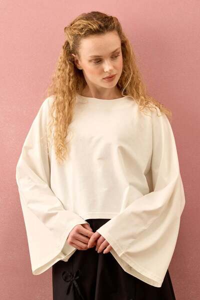 Ceylan Otantik Ecru Single Jersey Bat Sleeve Crop