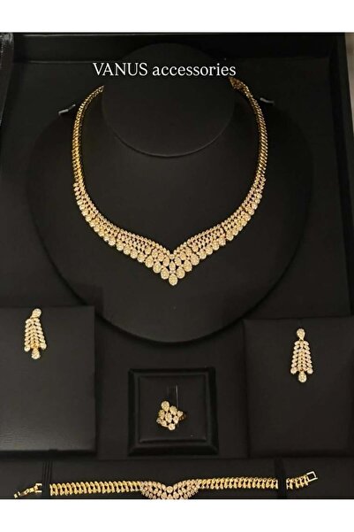 vanus fashion طقم اكسسوار ذهبي A1553