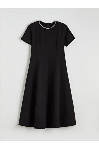 LC Waikiki M1 Sezon Black Crew Neck Stone Embroidered A-Line Women's Dress