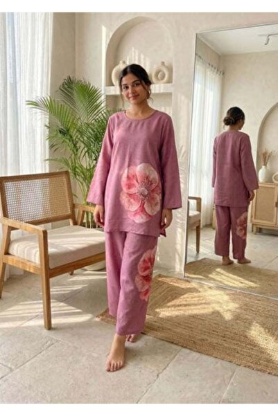 iza طقم ملابس نسائية بتصميم أنيق