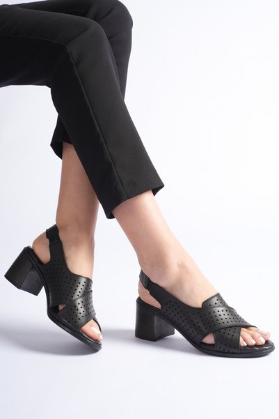 aka prestij ayakkabı comfort Genuine Leather Orthopedic Poly Sole Strapped Patterned Women's Sandals