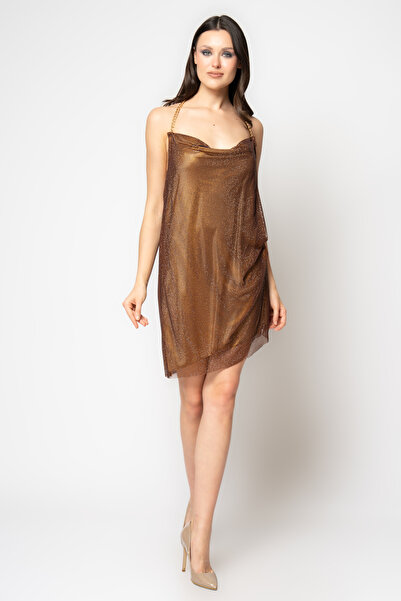 RENGIN Boynu ve sırtı zincirli file üzeri taşlı abiye elbise