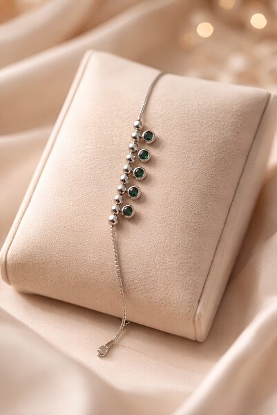 Lina Tia Kadın Çelik Gümüş Kaplama Boncuk Detaylı Zirkon Taşlı Zümrüt Yeşil Z...