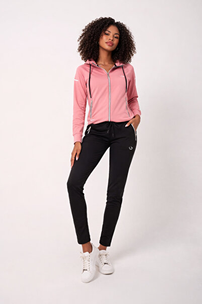 wera Rahat ve şık kadın eşofman takımı