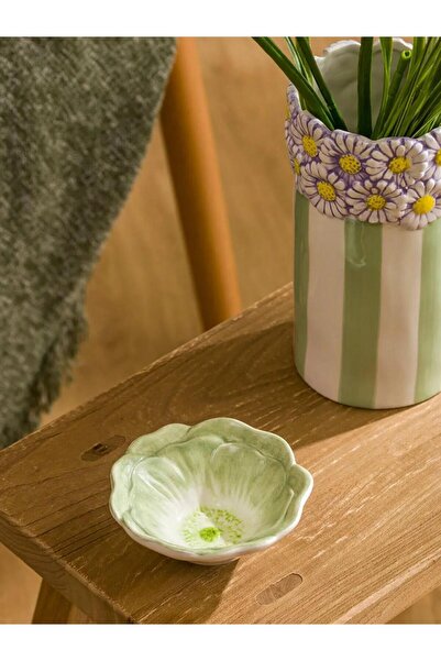 LC Waikiki وعاء سيراميك بتصميم زهرة 11 سم (S6)