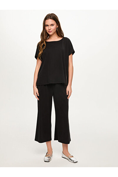 Faik Sönmez Omuzu Yırtmaç Detaylı Modallı T-Shırt S26TSH080