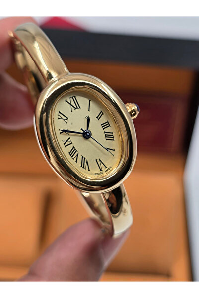 GENERAL A classic, elegant gold bracelet.