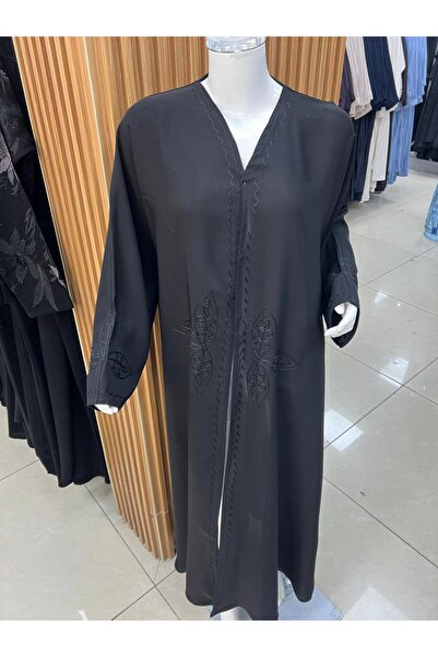 Korean A formal and elegant abaya with pleated details at the front and on th...
