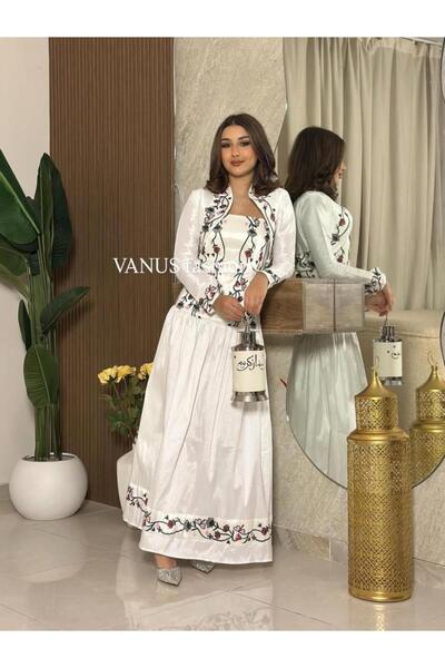 vanus fashion 6976 - فستان ابيض مع جاكيت كم طويل ولمعة جميلة