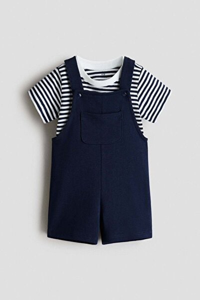 H&M 2-piece T-shirt and dungarees set