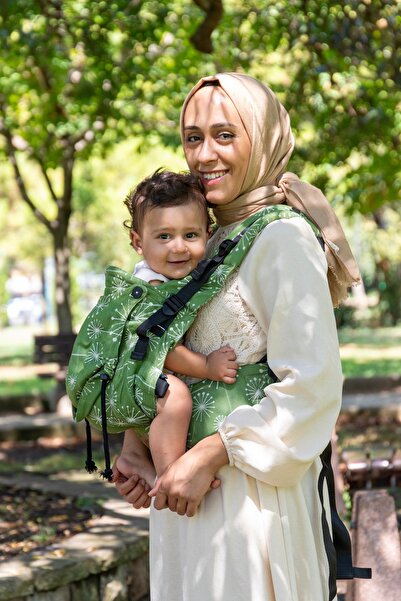 Huggyberry Huggy Plus Toddler Size Carrier - Dandelion Cedar
