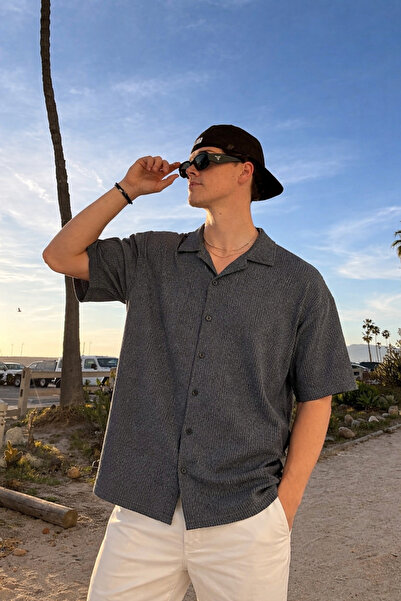 DAMGA JEANS Ανδρικό βασικό λινό πουκάμισο με λαιμόκοψη πόλο σε μαύρο χρώμα γι...