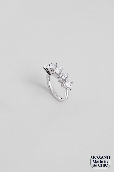 So CHIC... Mozanit Zarafeti 18 Ayar Beyaz Altın Kaplama Gümüş Beştaş Yüzük