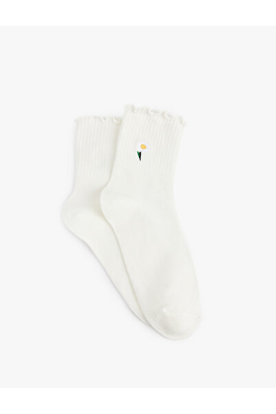 Koton Fırfırlı Papatya Nakışlı Soket Çorap