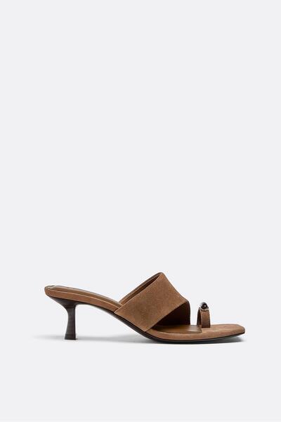 Stradivarius Kısa sivri topuklu deri sandaletler