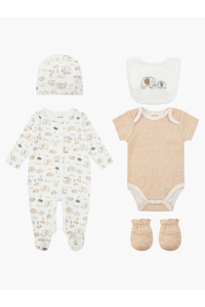 Infancie By Styli 5-Piece Little Animal Print Hat, Bib, Bodysuit, Mittens and...