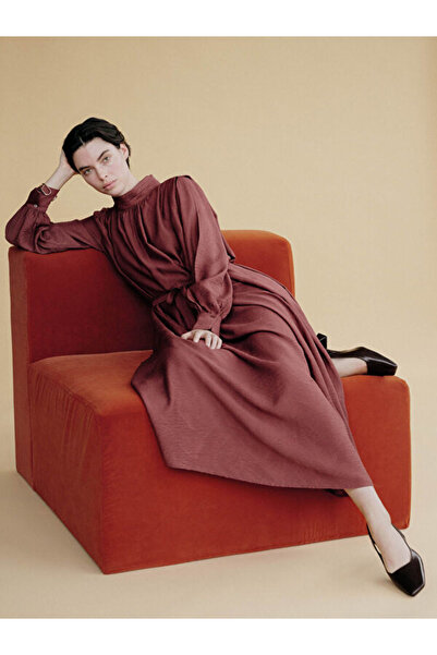 LC Waikiki Rmz Gi̇yi̇m Farkiyla Hakim Roba Collar Belted Loose Fit Bü Ruched ...