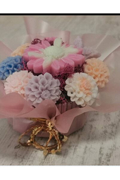 Eom Soy wax floral arrangement