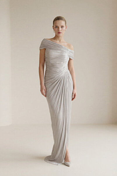 Setre Taş Yaka Ve Drape Detaylı Yırtmaçlı Uzun Abiye Elbise