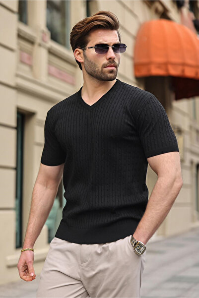 Madmext Μαύρο ανδρικό πλεκτό μπλουζάκι με κοντό μανίκι και λαιμόκοψη σε σχήμα...