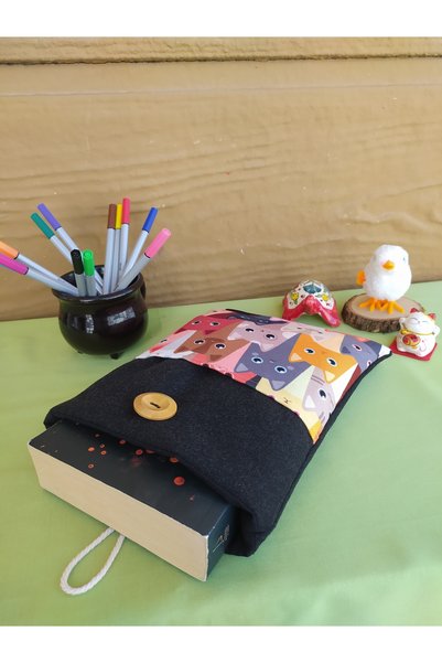 Talay Accessories Colorful Cat Pattern Tablet Case Black, Fabric Book Cover with Wooden Buttons, Handmade Organizer