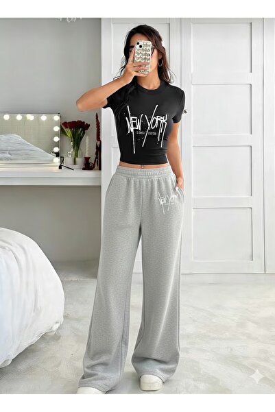 COMANCHERO Women's Newyork Printed Crop T-Shirt and Wide Leg Baggy Sweatpants...