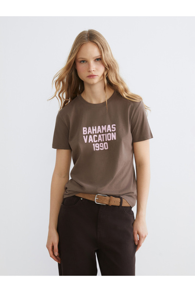 LC Waikiki طاقم الرقبة المطبوعة تي شيرت المرأة