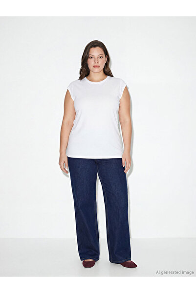 LC Waikiki New Season Deals from Güli̇s Gym Ecru Crew Neck Women's Tunic