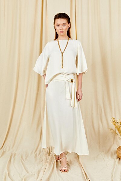 TENA Women's Cream 9090 Short Sleeve Low Sleeve Skirt Gold Buckle Satin Suit