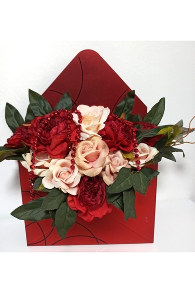 Pasiunea Florilor Red Envelope Box With Roses and Peonies