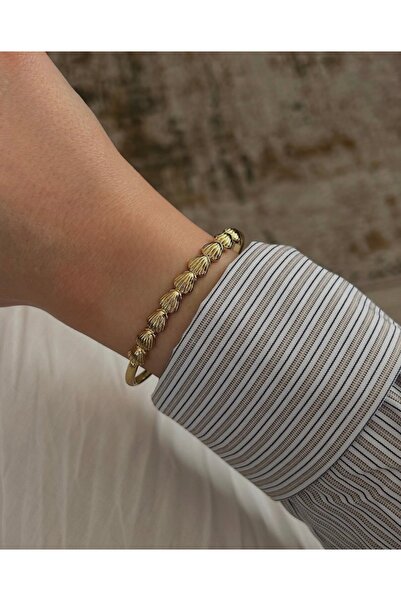 LUMI TAKI-SAAT Xpng Steel Gold Handcuff Bracelet