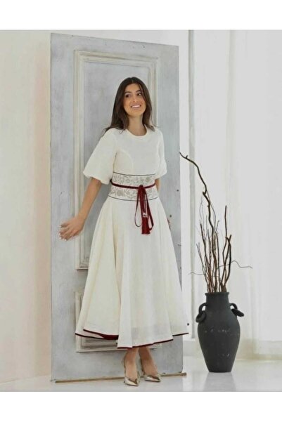 lavera fashlon Lavera ~ A beautiful and elegant Ramadan jalabiya made of Bahr...