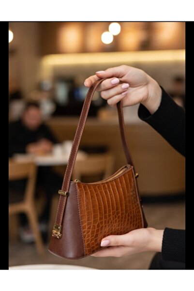 eflanmoda A Quality Crocodile Pattern Baguette Women's Shoulder Bag