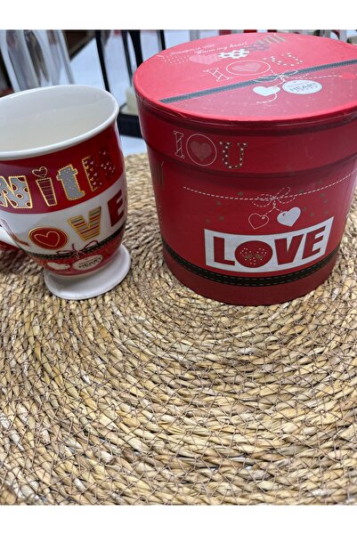MVN Love yazılı kupa