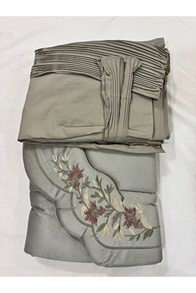 Generic Royal embroidered prayer rug with a pleated cover