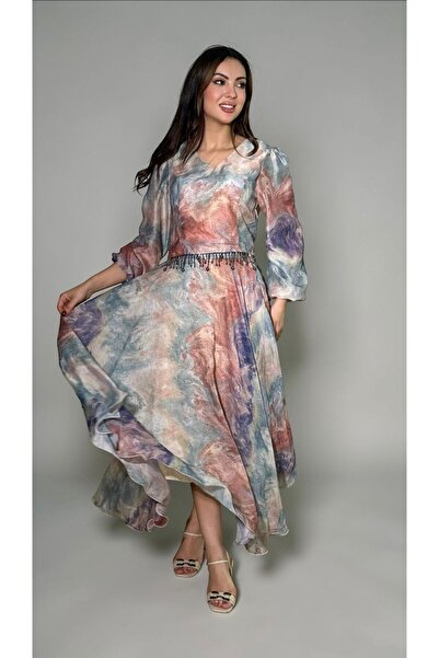 gmax Women's set in overlapping aurora borealis colors.