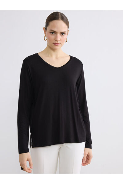 LC Waikiki عروض الموسم الجديد من GÜLİS GYM تي شيرت نسائي أسود برقبة على شكل ح...