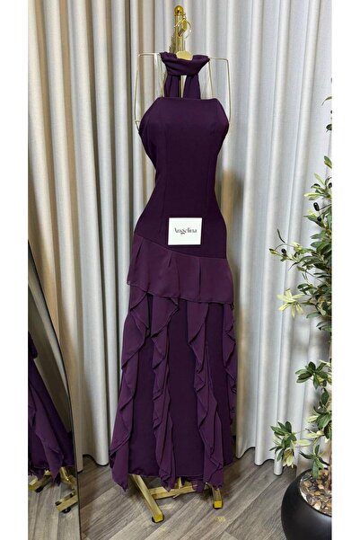 Angelinaa Ariana's dress