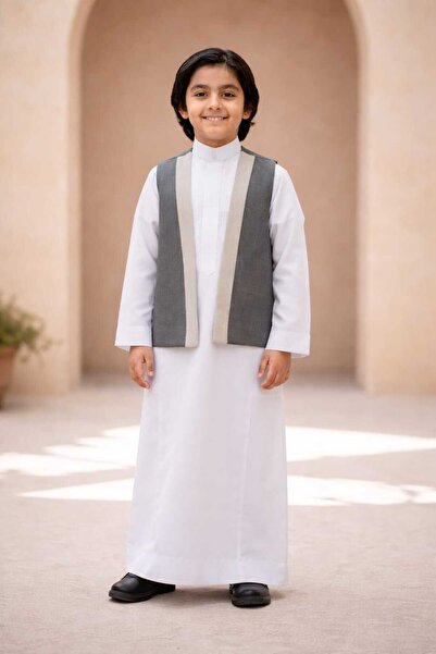 Aktham Traditional boys' vest with an elegant design – black color with luxur...