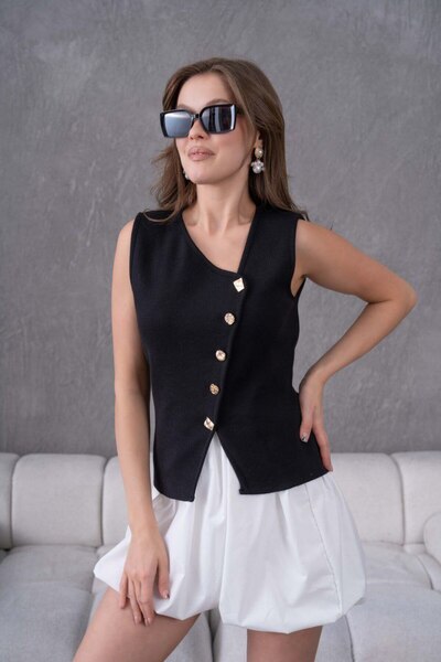 Noi Belis Asimetrična pletenina sa detaljima velikih dugmadi Prsluk SS26YL0001