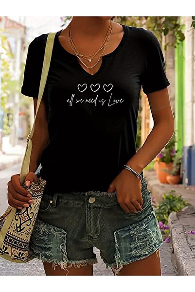 Deocept Heart Printed Women's Half Sleeve V-Neck Relaxed Fit T-Shirt